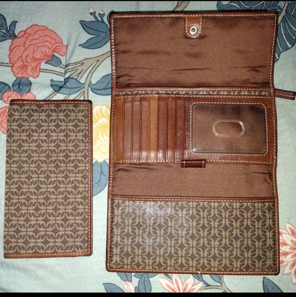 Wallet - Picture 3 of 12